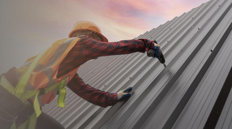 Expert Emergency Roof Repairs services in McDonald, OH
